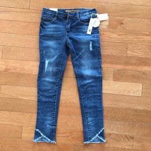 Joes Jeans NWT tulip hem distressed jeans
